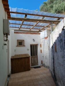 Exterior and entrance of La Quercia di Villa olivia, holiday apartment in Forio, Ischia