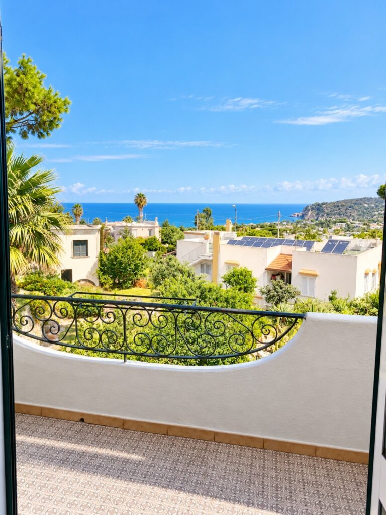 Sea view apartment with balcony