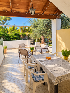 Spazio relax aggiuntivo per la nuova terrazza de Il Pino